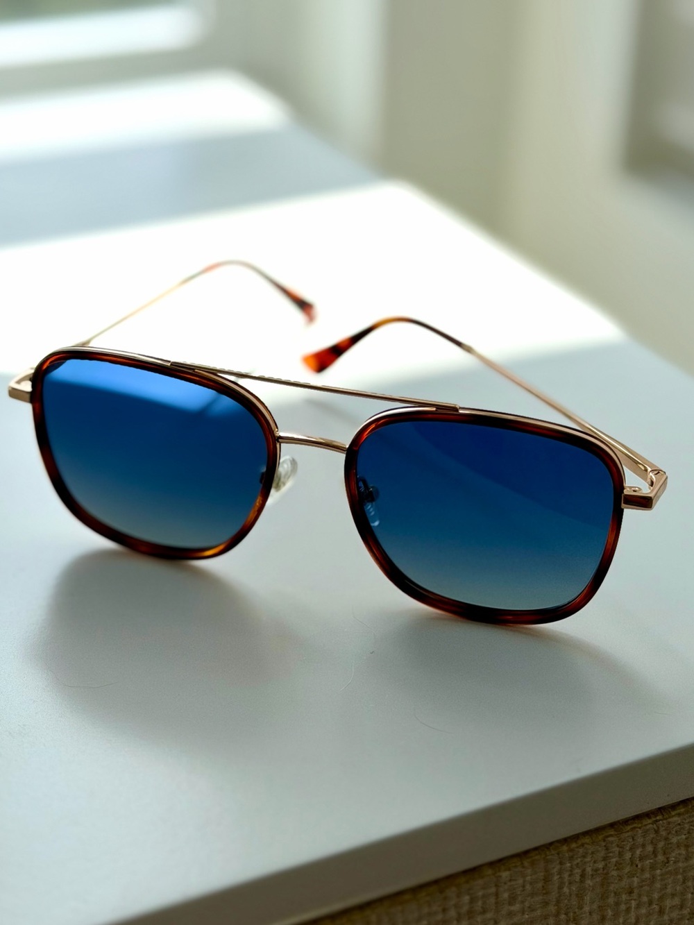 WMP “Gia” Tortoiseshell Frame Gradient Blue Lens Sunglasses